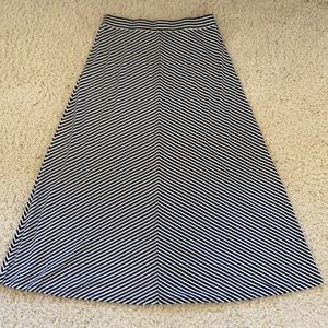 NWT Chevron skirt